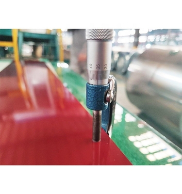 鋼コイル Ral 3011 ブラウン レッド Ppgi 屋根用 輝く Ppgi 鋼コイル 3020 Ral 9024 Ppgi コイルと屋根材料