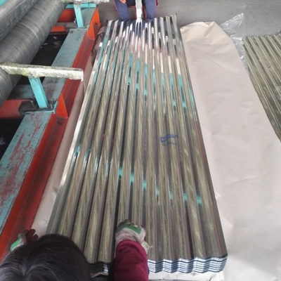 高強度 正規スパンゲル ガルバネイド 0.5 屋根シートロール 600-1250mm 幅 波紋金属屋根