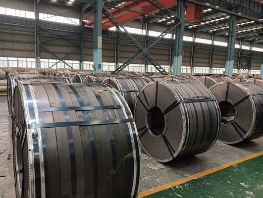 高炭素熱巻きC70鋼コイル1070 鉄板 容積 ±1%と厚さ範囲 2.0-3.5mm