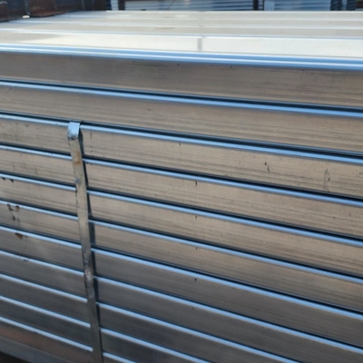 8X8 Square Tube Rhs Pipe Gi Tube 厚い壁 ホットロールした四角形の炭素鋼管 溶接した電熱した四角鋼管