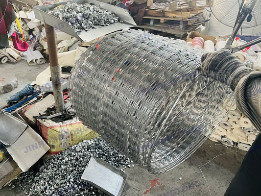 500mm 直径 ヘビ 剃刀 鉄線 コンチェルティーナ 剃刀 型 クロス 剃刀 抗登山 刃 刺線 304 ステンレス 鋼