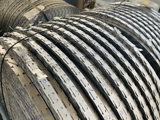 500mm 直径 ヘビ 剃刀 鉄線 コンチェルティーナ 剃刀 型 クロス 剃刀 抗登山 刃 刺線 304 ステンレス 鋼