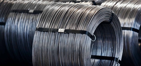 引いたワイヤー 調整可能な高炭素鋼鉄ワイヤー ASTM Sae 1008 炭素鋼鉄ワイヤー ロッド SAE1010 1006 1008 1022 軽度炭素鋼鉄ワイヤー