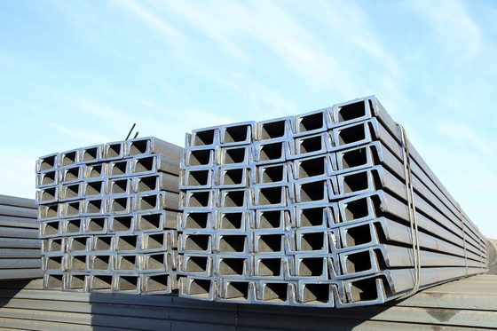 直接 ASTM Q235 Q345 非合金構造および産業用用用熱巻きU形チャネル鋼梁