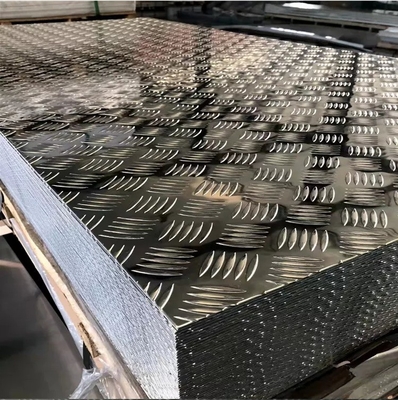 2B 表面仕上げ 天然色 鉄板のガルバネス製 チェッカー製 1.8-8.0mm 建設材料の涙滴パターン