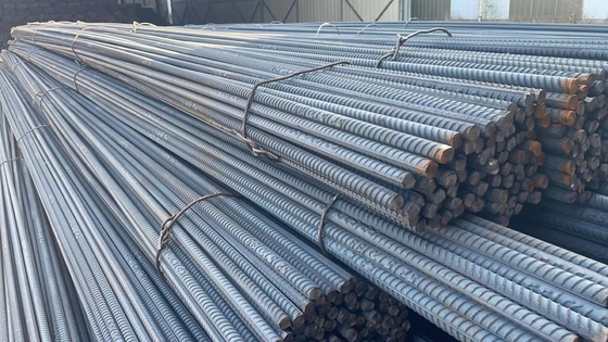 高層内での商業用建物のための直線バー HRB400/500 ASTM A615 BS4449 炭素鋼製リバー