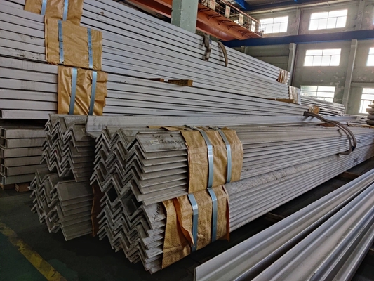 400シリーズ 300シリーズ 不鋼アングルバー 1000mm から 6000mm 長さ AISI ASTM DIN EN GB JIS BS 標準