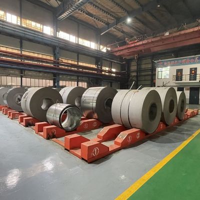 普通の油付き冷たいローリング鋼 DC01 DC02 DC03 DC04 DC05 DC06 SPCC 建材のためのコイル 建材表面