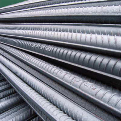 HRB400/500 ASTM A615 BS4449 標準 AiSi 炭素鋼製 リバー 商業用建物 建設業者の信頼