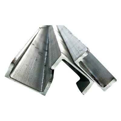 ホットセール Q235 Q345 SS400 材料 0.8mm-3.0 mm u 梁サイズ c 梁 金属鋼 U 形と c 形 炭素鋼チャネル