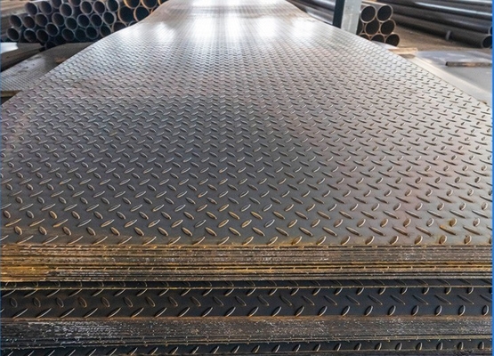 ホット ST37 ST52 Ss304 S275 パターンプレート カーボン・スティール 屋根 鉄板 金属 寒い 黒 彫刻 チェック 鋼板 供給 業者