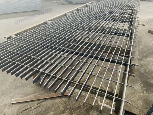 高品質の建材規格 2A12 2024 6061 7075 A00 A356 A99 溶接した炭素鋼格子