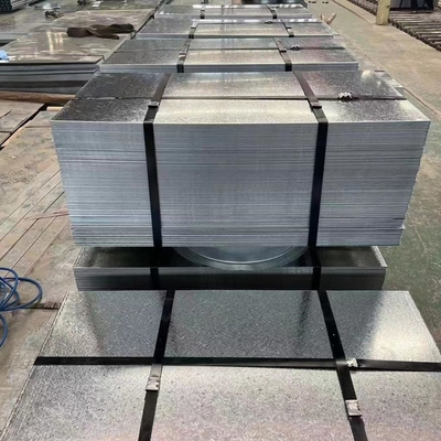 中国 26 メートル 4ft x 8ft カーラージュされた電熱鋼板,Dx51D GI鋼から作られ,屋根や壁アプリケーションに最適です