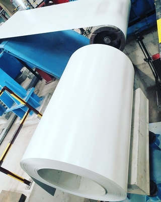 工場価格 PPGI PPGL スチールコイル 亜鉛20~60g/m2 波紋シート ASTM z275 dx51d ppgi 色のコーティングされた電熱鋼コイル